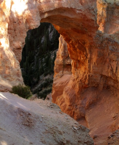 Natural Arch Bryce Canyon NP