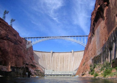  Colorado River Bridge and the Glen Canyon Dam. 