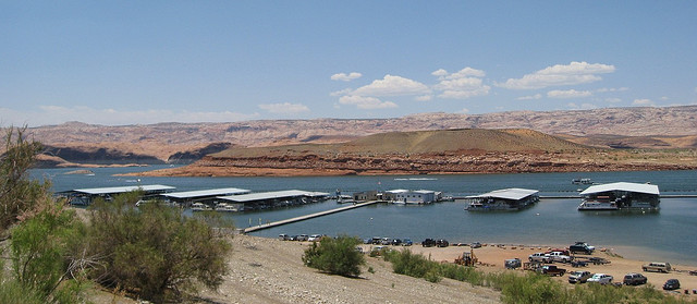 Hall's Crossing Marina Lake Powell